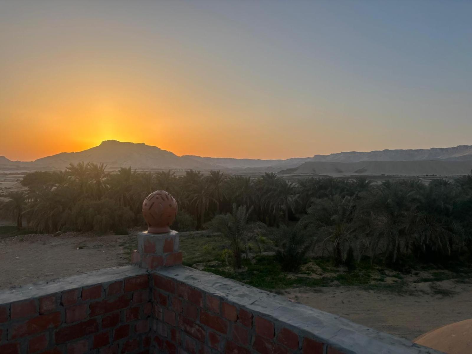 Beir El Gabal Hotel Qasr Dakhl Exterior photo