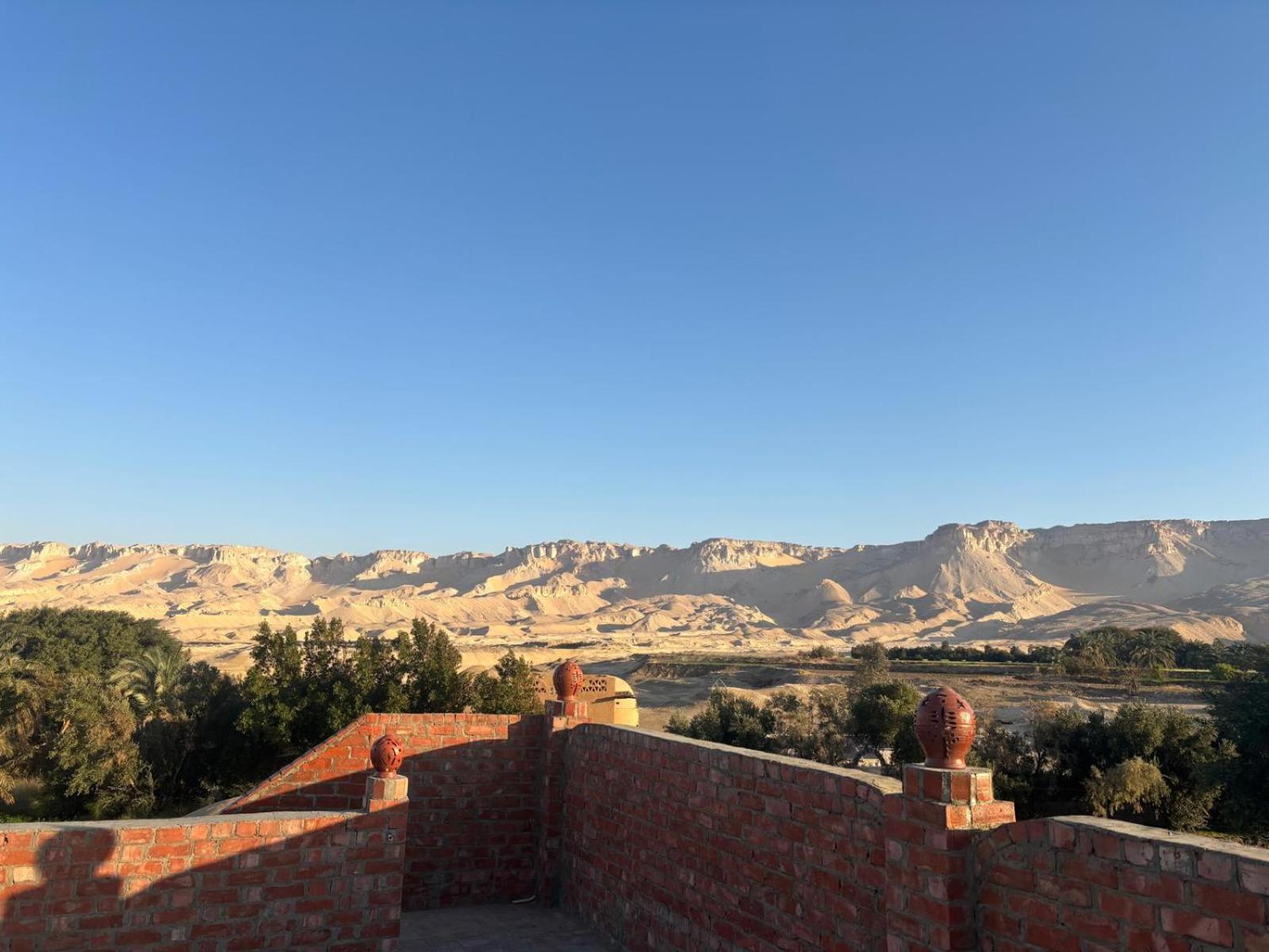 Beir El Gabal Hotel Qasr Dakhl Exterior photo